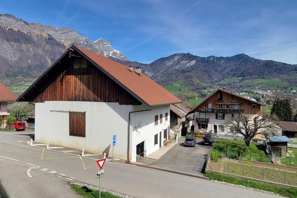 Superbe Appartement T2 Climatise, Idealement Situe Ugine Extérieur photo