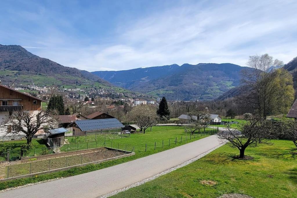Superbe Appartement T2 Climatise, Idealement Situe Ugine Extérieur photo