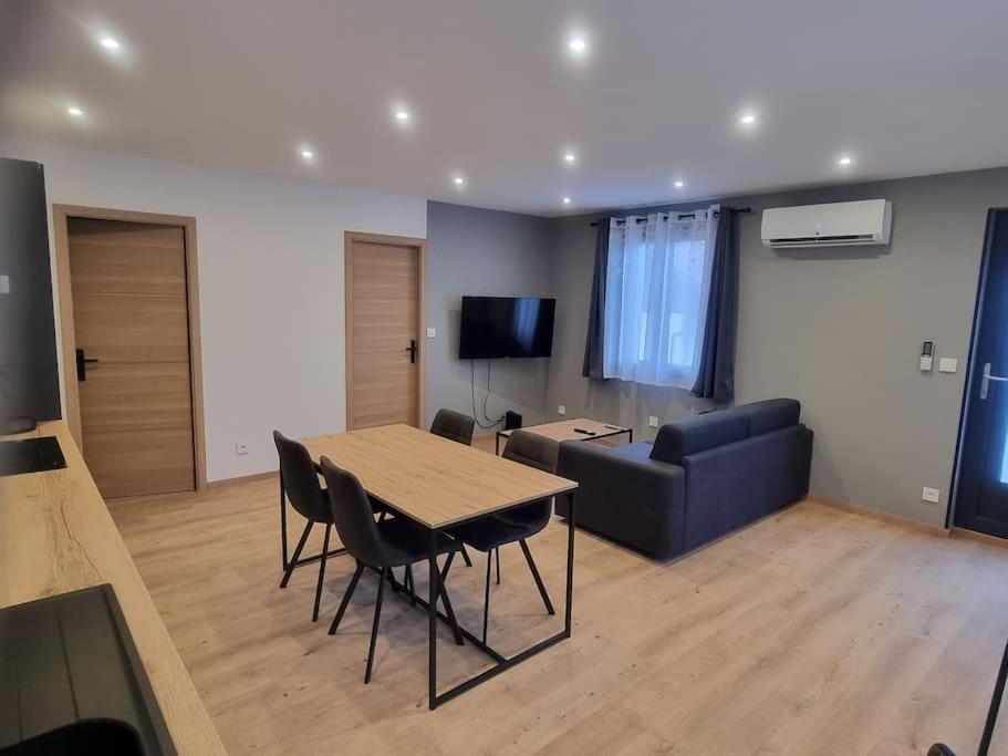 Superbe Appartement T2 Climatise, Idealement Situe Ugine Extérieur photo